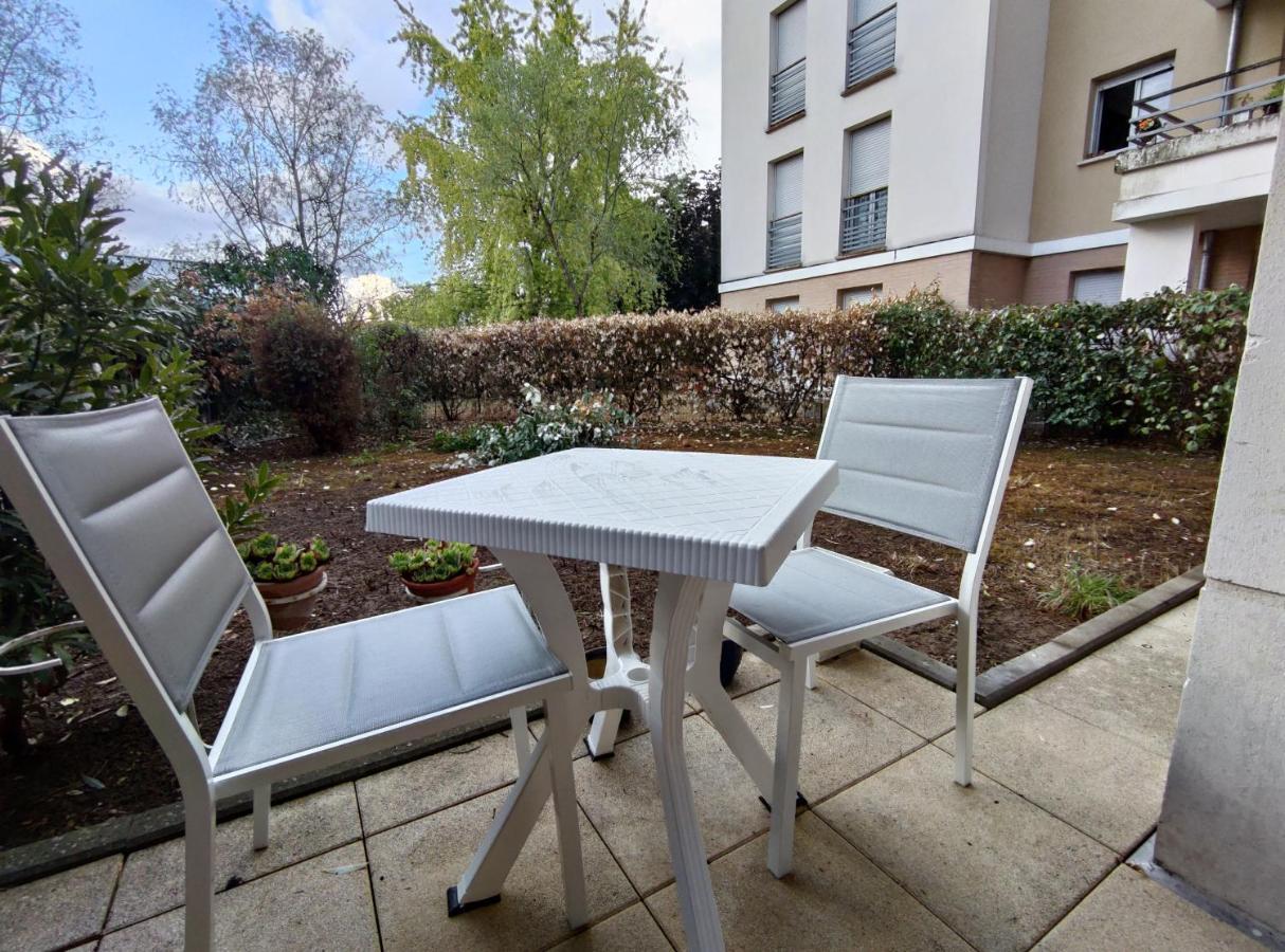 Appartement Avec Jardin Et Terrasse Pres De Paris Мант-ла-Жоли Екстериор снимка